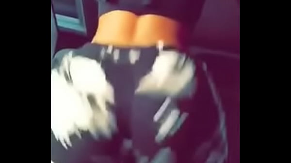 African twerk nice ass