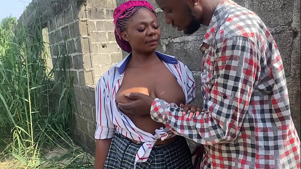 Exploring the big ass of a naughty African milf