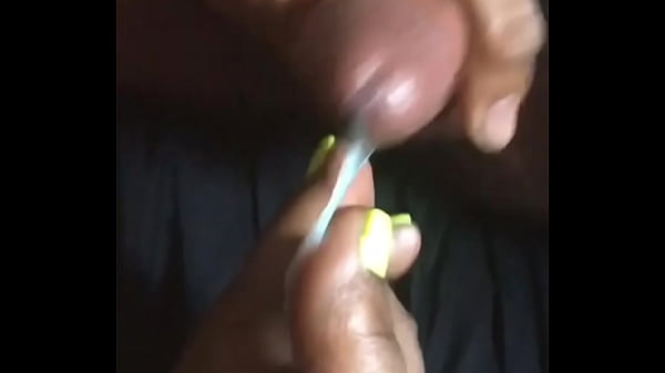 EBONY FOOT FETISH (CUMSHOT)